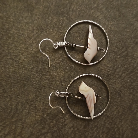 Vtg 1970s Fairycore Shell Carved Fetish Dove Hoop Dangle Hook Earrings - Picture 4 of 5